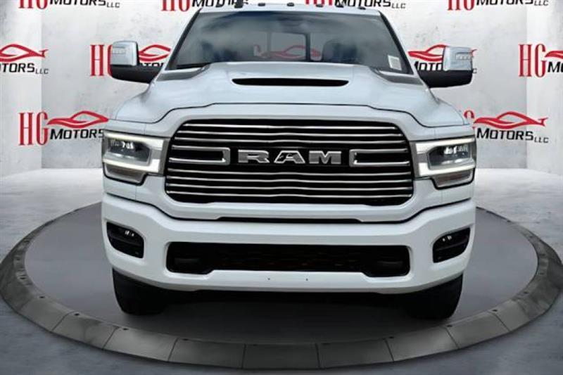 RAM 2500 Laramie Crew Cab SWB 4WD 2024
