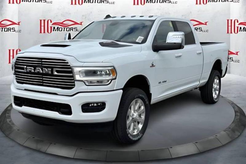 RAM 2500 Laramie Crew Cab SWB 4WD 2024