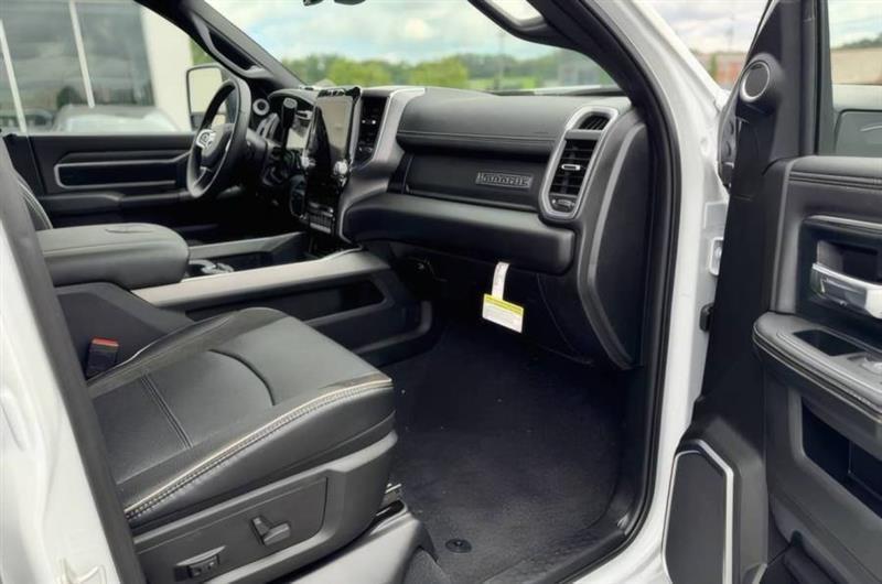 RAM 2500 Laramie Crew Cab SWB 4WD 2024