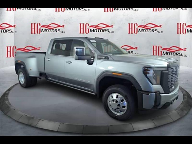 2025 GMC Sierra 3500HD Denali Ultimate Crew Cab 4WD