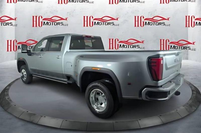 GMC Sierra 3500HD Denali Ultimate Crew Cab 4WD 2025
