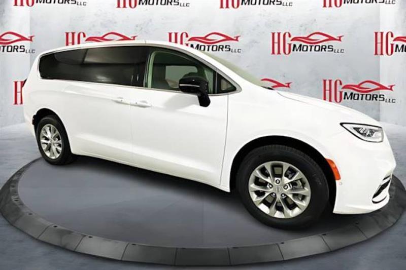 Chrysler Pacifica Touring L AWD 2024