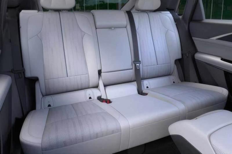 Cadillac Lyriq Lux-1 2024