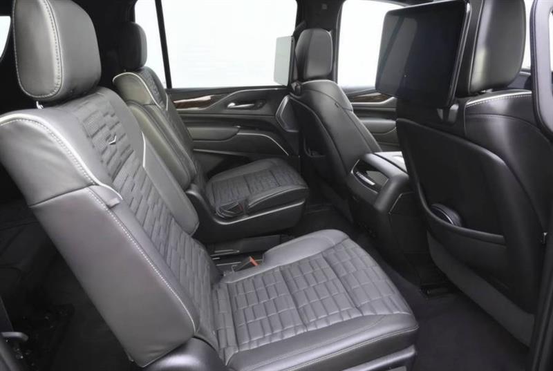 Cadillac Escalade ESV Premium Luxury Platinum AWD 2023