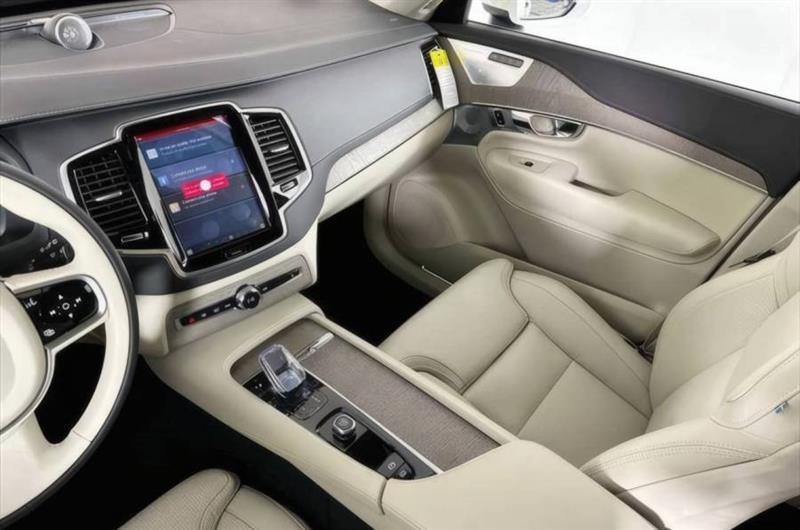 Volvo XC90 T8 Ultra w/6 Passenger Seating 2025