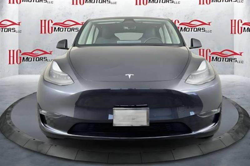 Tesla Model Y Long Range AWD 2024