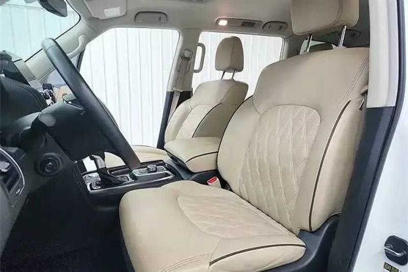 Nissan Armada Platinum AWD 2024