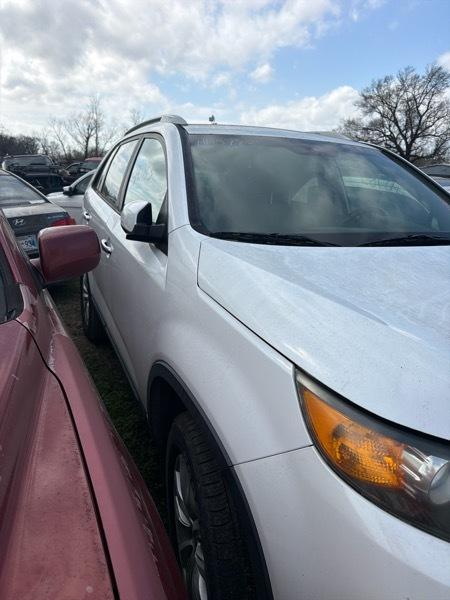 Kia Sorento LX 2WD 2011