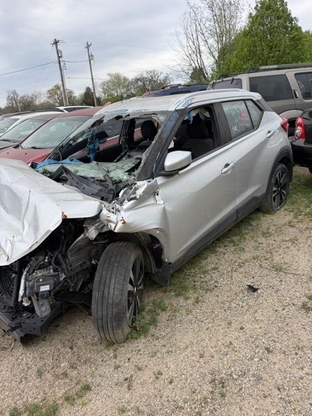 Nissan Kicks SV 2020