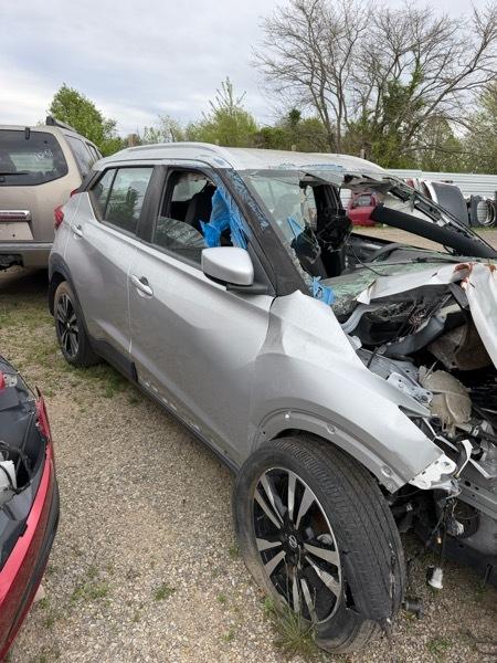 Nissan Kicks SV 2020