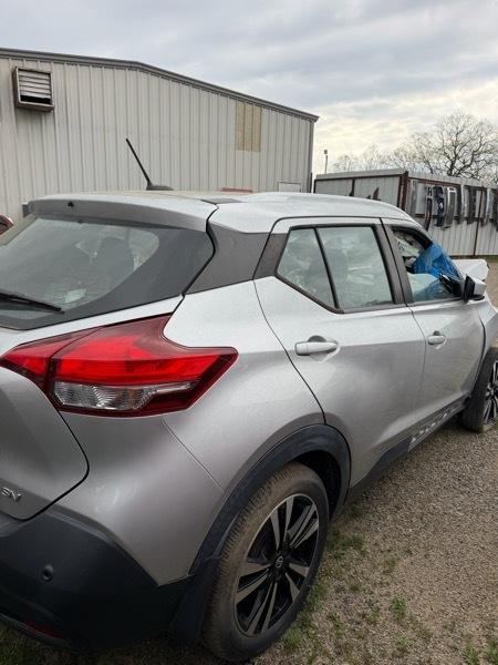 Nissan Kicks SV 2020