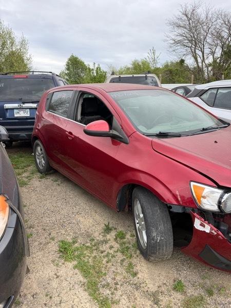 Chevrolet Sonic 2LT 5-Door 2012