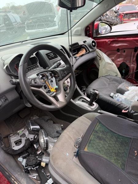 Chevrolet Sonic 2LT 5-Door 2012