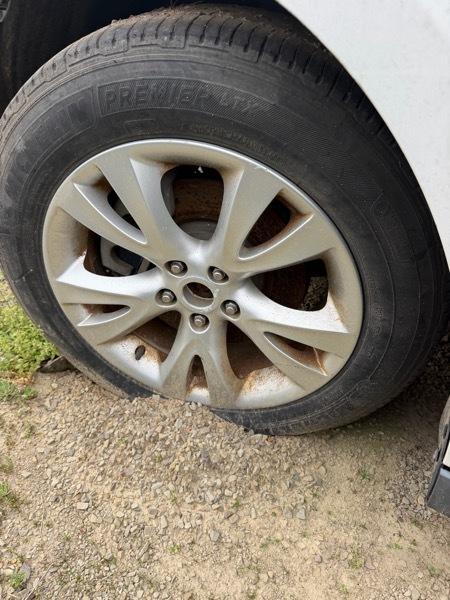 Ford Taurus SEL FWD 2011