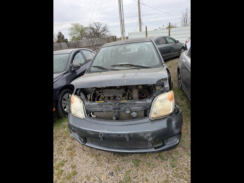 Scion xA Hatchback 2006