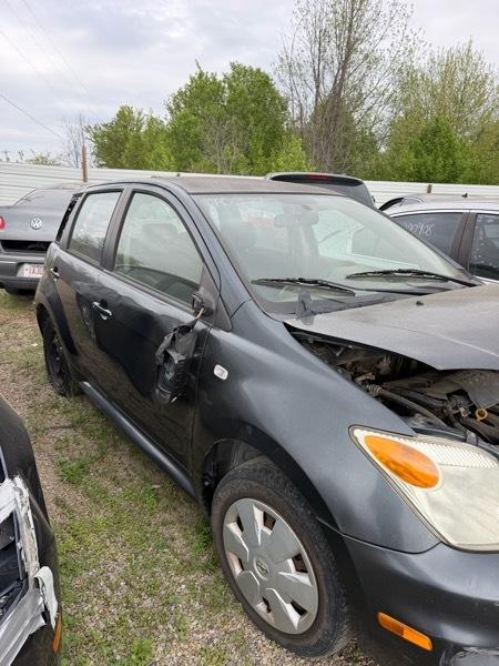 Scion xA Hatchback 2006