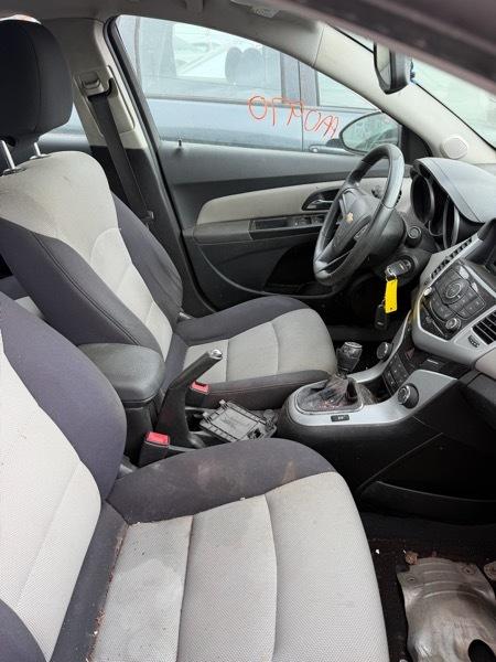 Chevrolet Cruze LS Manual 2014