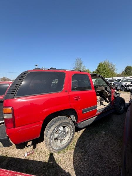 Chevrolet Tahoe 2WD 2001