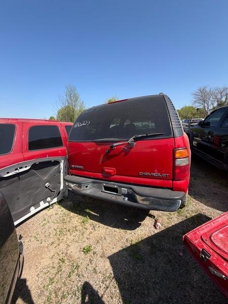 Chevrolet Tahoe 2WD 2001