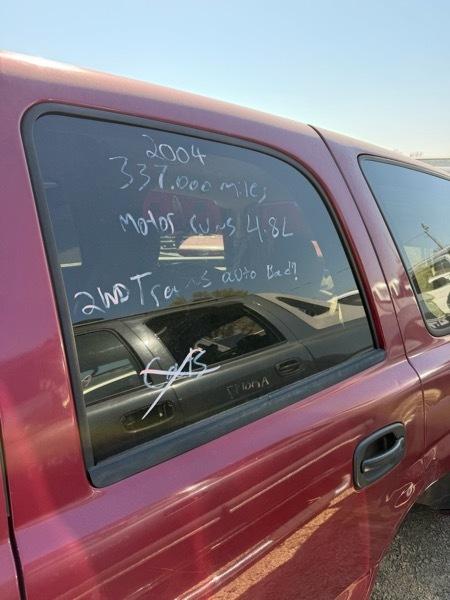 Chevrolet Tahoe 2WD 2004