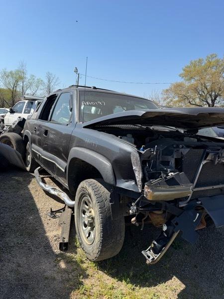Chevrolet Avalanche 1500 2WD 2004