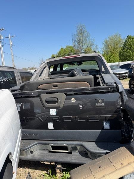 Chevrolet Avalanche 1500 2WD 2004