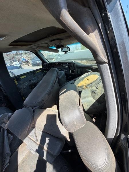 Chevrolet Avalanche 1500 2WD 2004