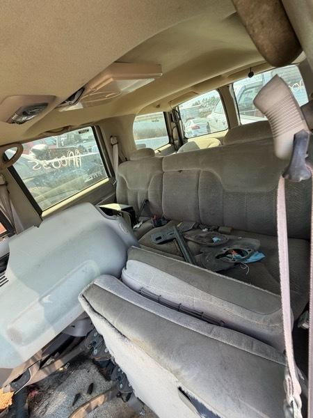 GMC Yukon SLE 2WD 1999