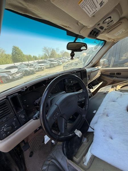 Chevrolet Tahoe 2WD 2005