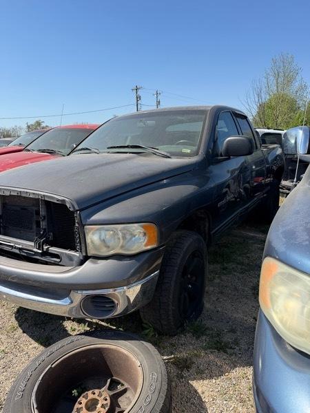 Dodge Ram 1500 ST Quad Cab Short Bed 4WD 2002