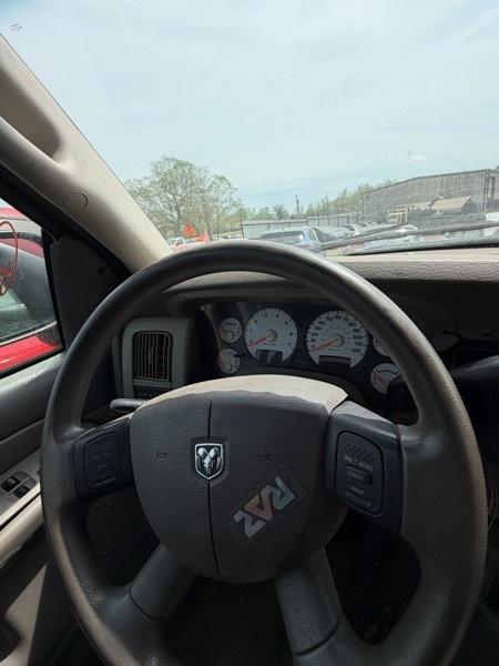 Dodge Ram 1500 Laramie Long Bed 2WD 2004