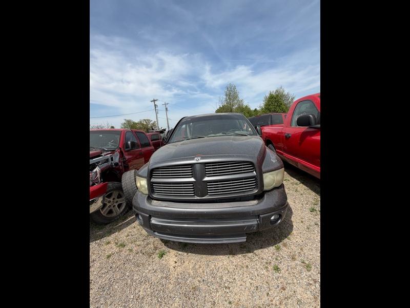 Dodge Ram 1500 ST Quad Cab 2WD 2004