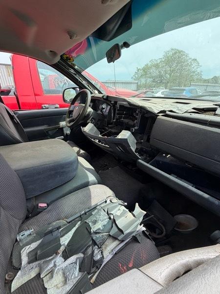 Dodge Ram 1500 ST Quad Cab 2WD 2004