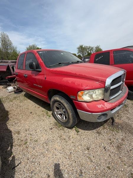 Dodge Ram 1500 Laramie Quad Cab Long Bed 2WD 2005