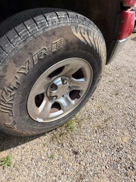 Dodge Ram 1500 Laramie Quad Cab Long Bed 2WD 2005