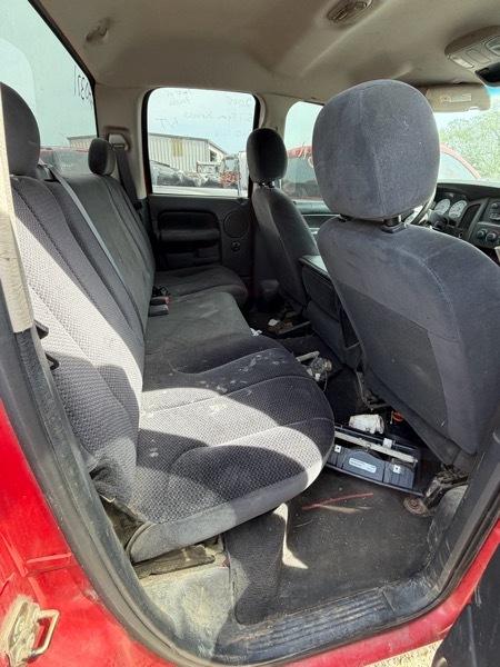 Dodge Ram 1500 Laramie Quad Cab Long Bed 2WD 2005