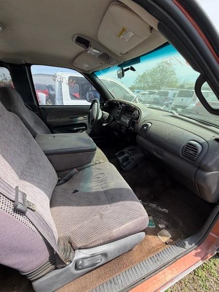 Dodge Ram 1500 Quad Cab Short Bed 2WD 2001