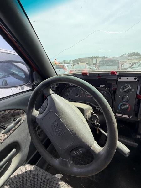 Dodge Ram 1500 Quad Cab Short Bed 2WD 2001