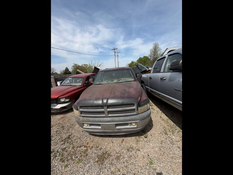 2000 Dodge Ram 1500 Quad Cab Short Bed 2WD