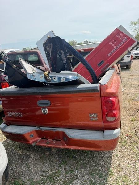 Dodge Dakota SLT Crew Cab  4WD 2008