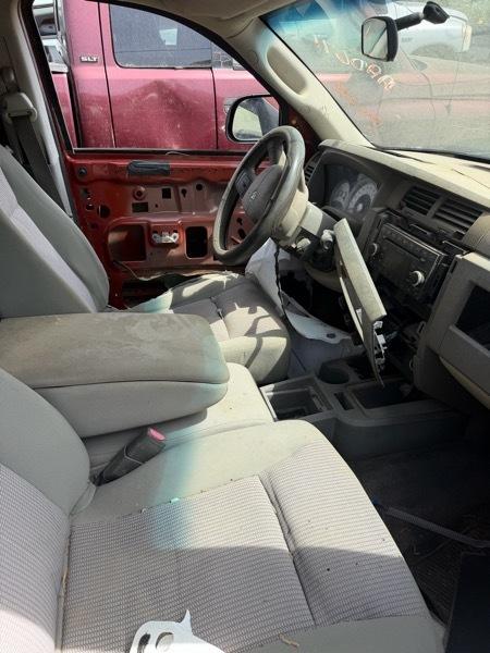 Dodge Dakota SLT Crew Cab  4WD 2008