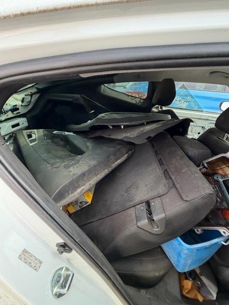 Hyundai Veloster Base 2013