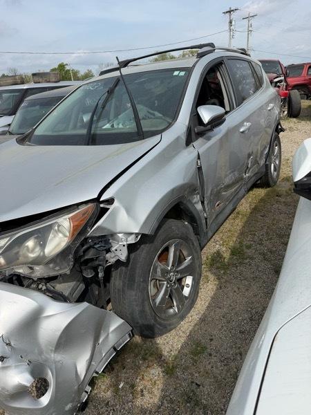 Toyota RAV4 XLE AWD 2015