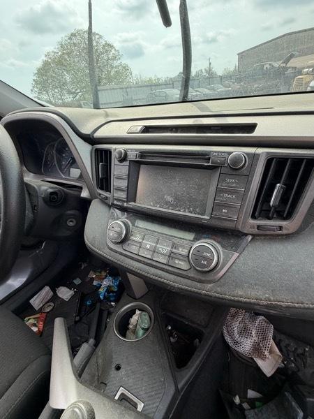 Toyota RAV4 XLE AWD 2015