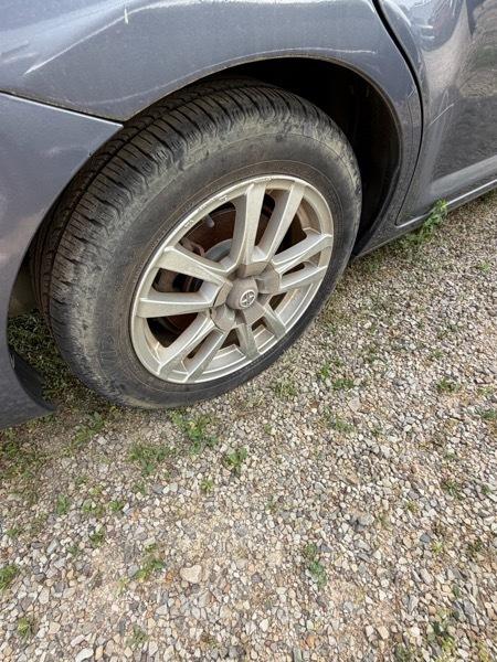 Scion xB 5-Door Wagon 5-Spd MT 2012