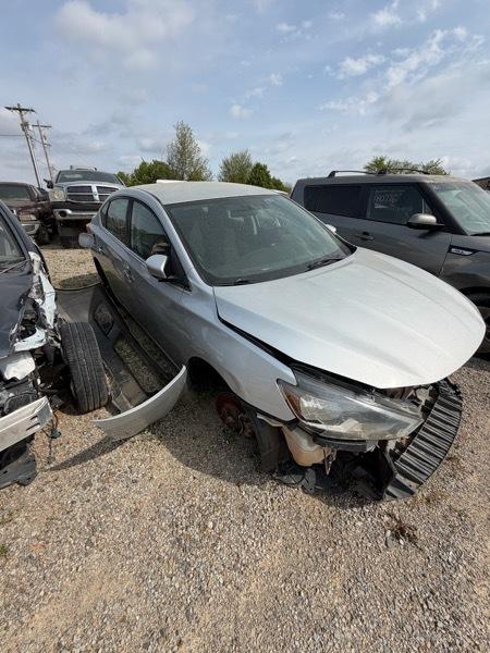 Nissan Sentra S CVT 2018