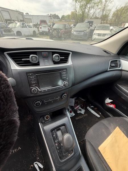 Nissan Sentra S CVT 2018