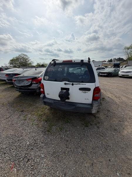 Jeep Liberty Sport 2WD 2002