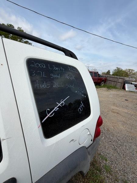 Jeep Liberty Sport 2WD 2002