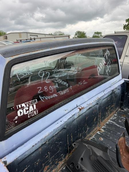 GMC Sonoma Reg. Cab Short Bed 2WD 1992